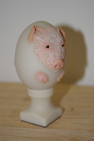 +MBA #10-071  1987 Bristar Hand Carved Resin Pig Egg
