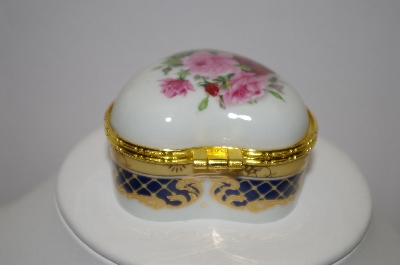 +MBA #9-224  "Heart Shaped Pink Roses Trinket Box With Candle Inside