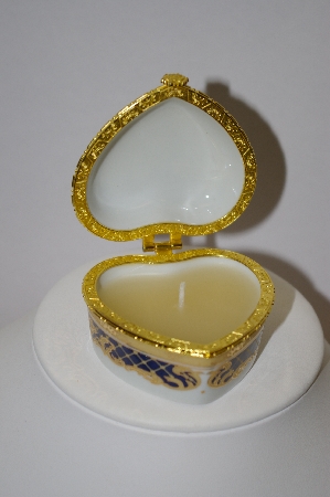 +MBA #9-224  "Heart Shaped Pink Roses Trinket Box With Candle Inside