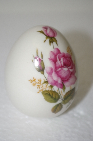 +MBA #11-104  1980's  Heavy Porceline Pink Rose Egg