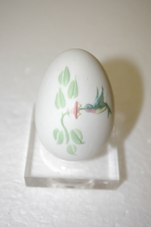+MBA #11-257  1980's White Fine Bone China Embossed Egg