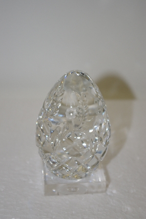 +MBA #11-074  Lead Crystal Made In Yugoslavia Large Egg