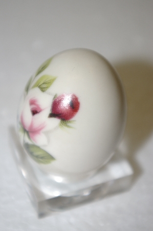 +MBA #12-106  Hand Painted Porcelain Rose Egg