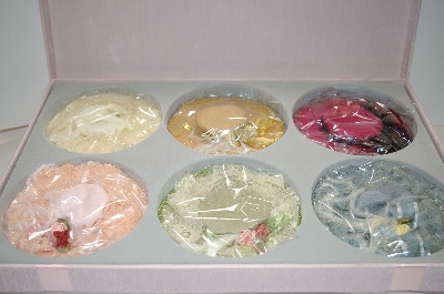 +MBA #14-188A   2003 Set Of 6 Beautiful Hand Made Victorian Had Ornaments