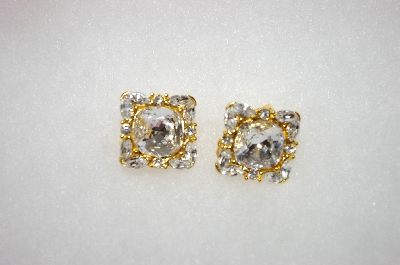 +MBA #16-559  " 2001 Coksana" Clear Crystal Clip On Earrings