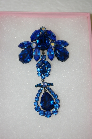 +MBA #16-488  "Beautiful Blue Crystal Pin
