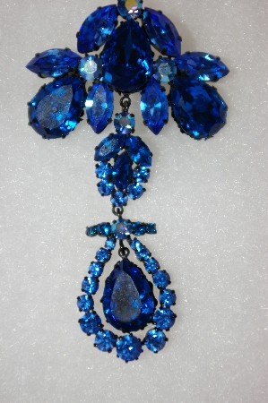 +MBA #16-488  "Beautiful Blue Crystal Pin