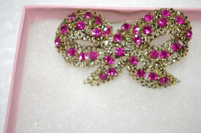 +MBA #16-403  Pink Crystal Bow Pin