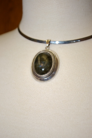 +MBA #17-095  Labradorite Sterling Pendant