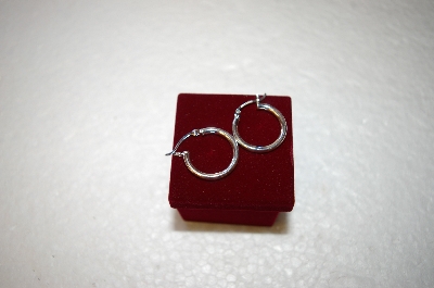 +MBA #17-323  Sterling Hoops