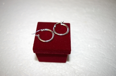 +MBA #17-323  Sterling Hoops