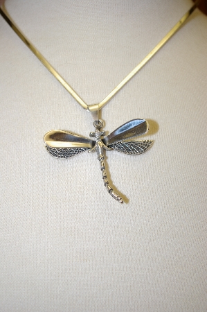+MBA #18-079  Sterling Drangonfly Pendant With Chain