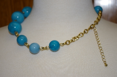 +MBA #19-002  Large Turquoise Blue Acrylic Bead Necklace