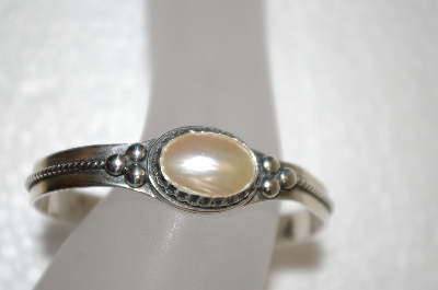 +MBA #20-302  Silver Mother Of Pearl Bracelet