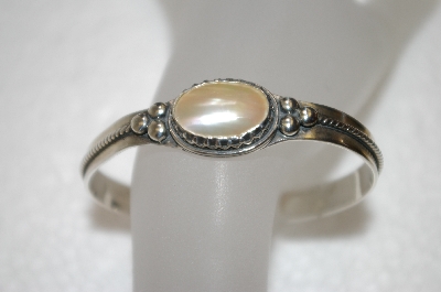 +MBA #20-302  Silver Mother Of Pearl Bracelet