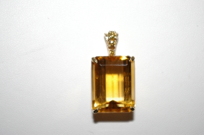 +MBA #20-467  14K Yellow Gold Square Cut Citrine & Champagne Diamond Pendant
