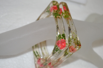 +MBA #20-244  Set Of 2 Square Acrylic Flower Embedded Bangle Bracelets