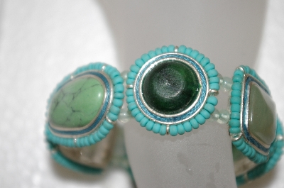+MBA #20-489  Liz Claiborne Stone Stretch Bracelet & Matching Earrings