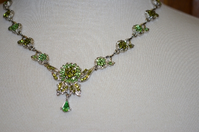 +MBA #20-752  Green Crystal Flower Necklace