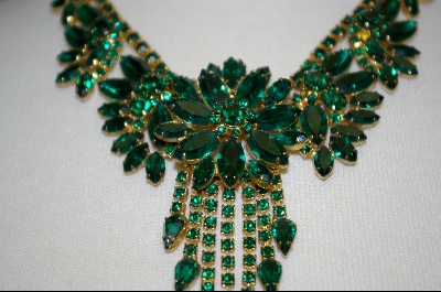 +MBA #PO-208  "Large Emerald Green Austrian Crystal Necklace