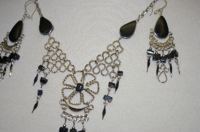 +MBA #24-046  Peruvian Black Onyx Necklace & Earrings