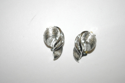 +MBA #24-189  "Lisner Silver Tone Clip On Earrings