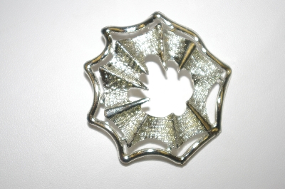 +MBA #21-236  Abstract Silver Tone Pin