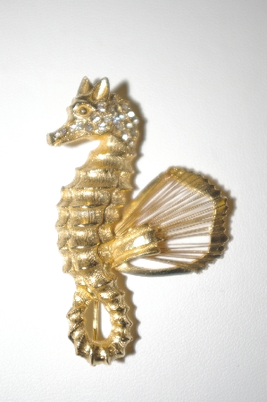 +MBA #24-285  Gold Plated Sea Horse Pin