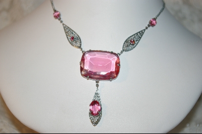 +MBA   "Antique Pink Glass Vintage Look Necklace