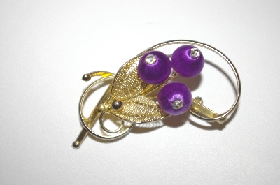 +MBA #S4-218  Gold Plated Purple Thread Covered Bead Pin
