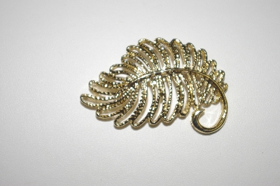 +MBA #S4-300  Sarah Coventry Gold Plated Leaf Pin