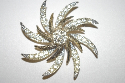 +MBA #S4-189  Sarah Coventry Crystal Pin