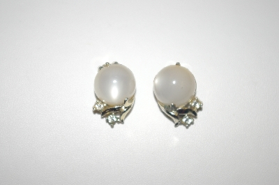 +MBA #S4-142  Coro White Acrylic & Clear Crystal Clip Style Earrings