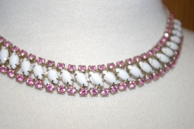 +MBA #23-278  White Milk Glass & Pink Rhinestone Vintage Chocker