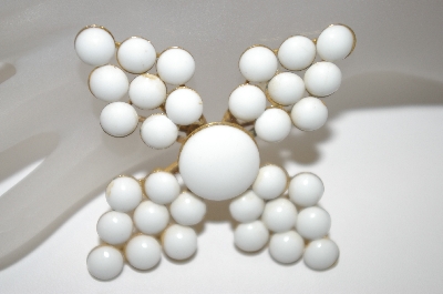 +MBA #23-288  Vintage White Stone Gold Plated Brooch