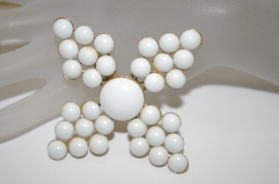 +MBA #23-288  Vintage White Stone Gold Plated Brooch