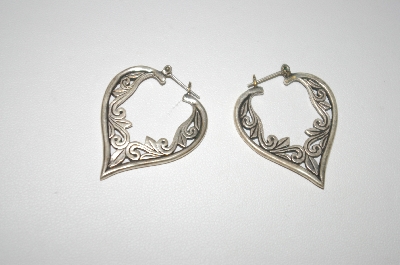 +MBA #23-562  Fancy Sterling Carved Heart Earrings