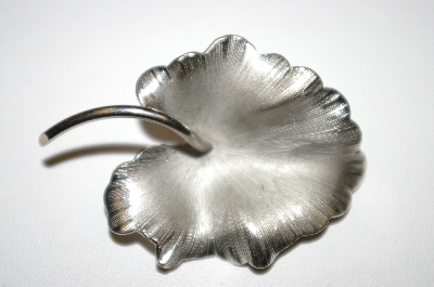 +MBA #25-356  Giovanni Silvertone Leaf Pin