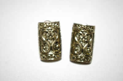 +MBA #25-342  "Gold Tone Vintage Pierced Earrings