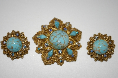 +MBA #25-1 Vintage Florenza Faux Turquoise Pin/Pendant & Matching Clip On Earrings