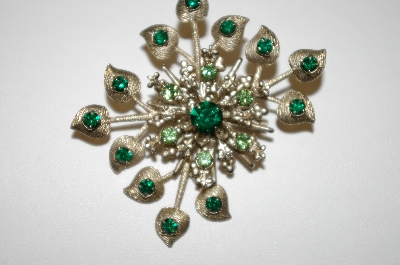 +MBA #25-747  Vintage Gold Tone Two Shades Of Green Rhinestone Pin