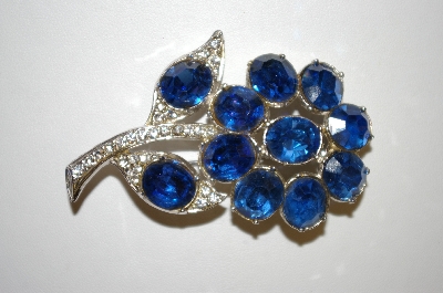 +MBA #25-767  Coro Rhodium Plated Blue Rhinestone Flower Pin