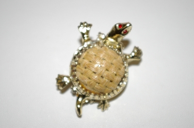+MBA #25-651  Vintage Turtle Locket Pin