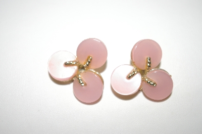 +MBA #25-186  "Star Gold Tone Pink Acrylic Disc Clip On Earrings