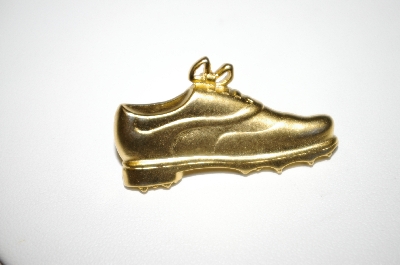 +MBA #25-426  "Vintage "JJ" Gold Tone Shoe Pin