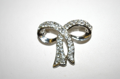 +MBA #25-363  Vintage Silver Tone Bow Pin