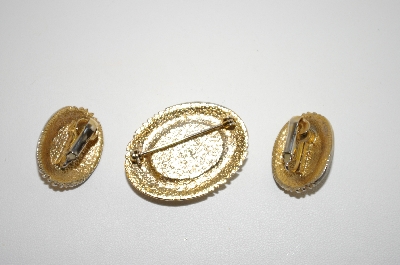 +MBA #6-1091   Vintage Faux Pearl Pin & Earring Set