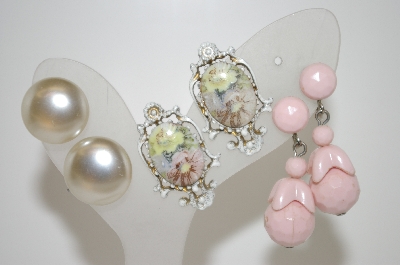 +MBA #6-0999  "Lot Of  (3) Pairs Of Vintage Earrings