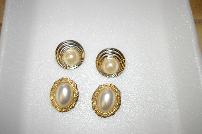 +MBA #6-0932  2 Pairs Vintage Gold Tone Faux Pearl Clip Style Earrings