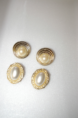 +MBA #6-0932  2 Pairs Vintage Gold Tone Faux Pearl Clip Style Earrings